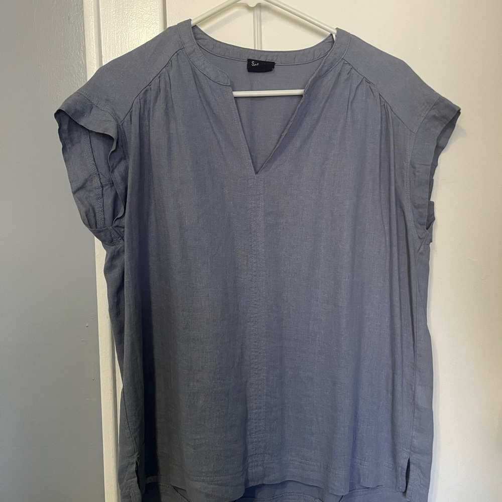 Women's Blue Linen Top